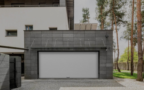 Гаражные секционные ворота серии rsd01lux